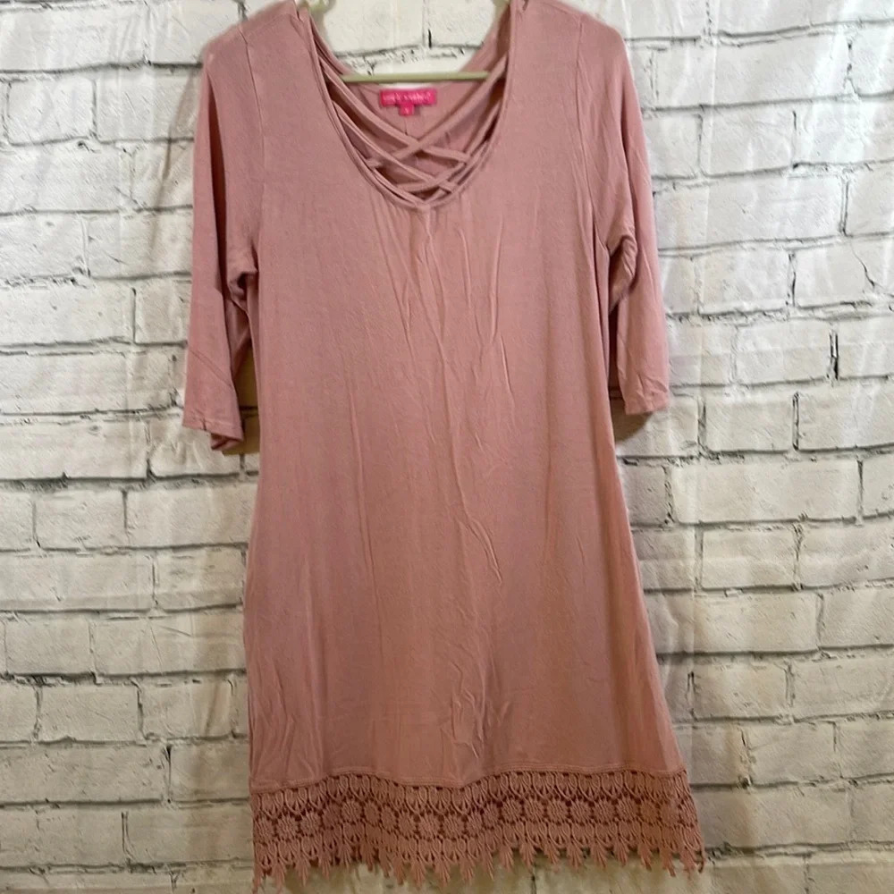 Women’s Simply Southern pink dress Small